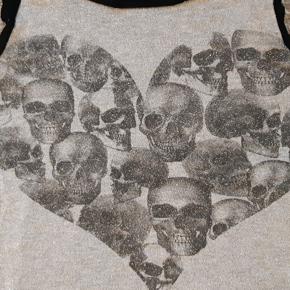 Skull Tank - Picture 12 of 13